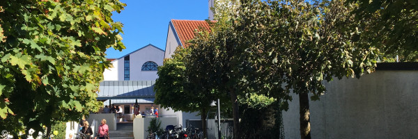 Das Ökumenische Kirchenzentrum in Putzbrunn
